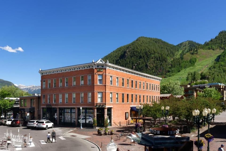 Property building, Spring