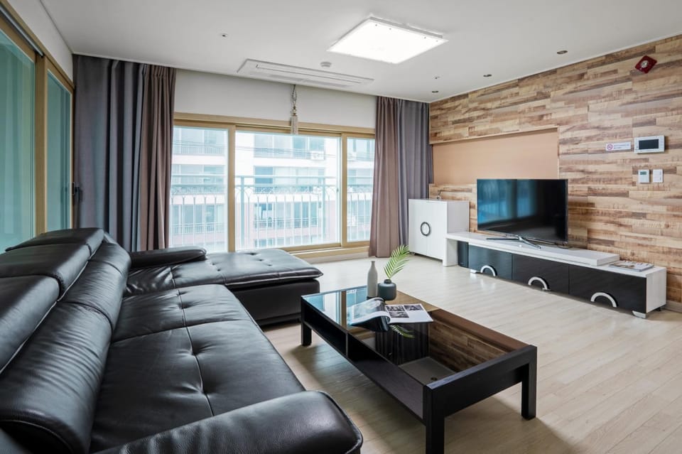 Home Fourest Residence Hotel Okpo Apartment hotel in South Korea
