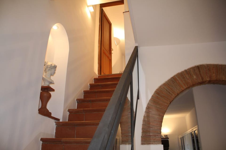S.Zanobi courtyard house w/ terrace Apartment in Florence