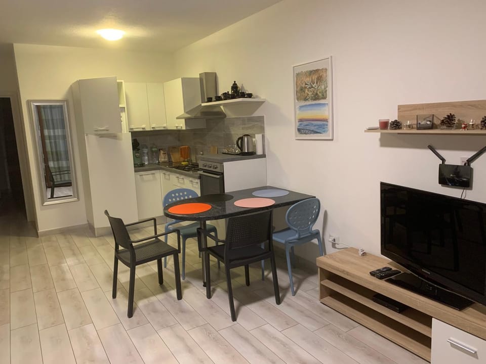 Jakoma Mare House in La Caletta
