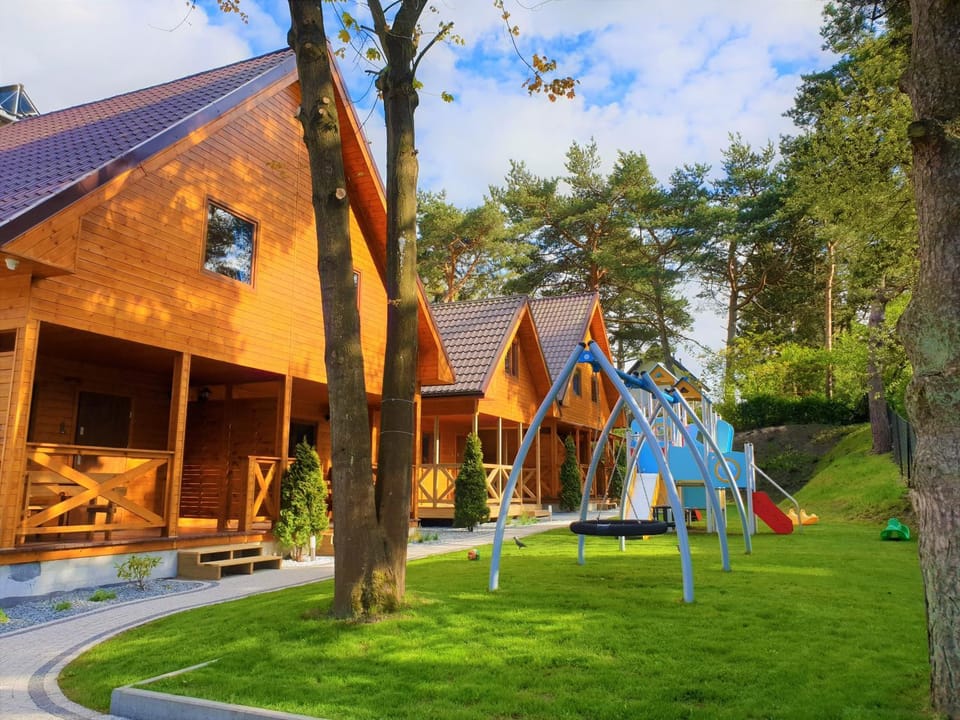 Property building, Day, Natural landscape, Children play ground, Garden, Garden view