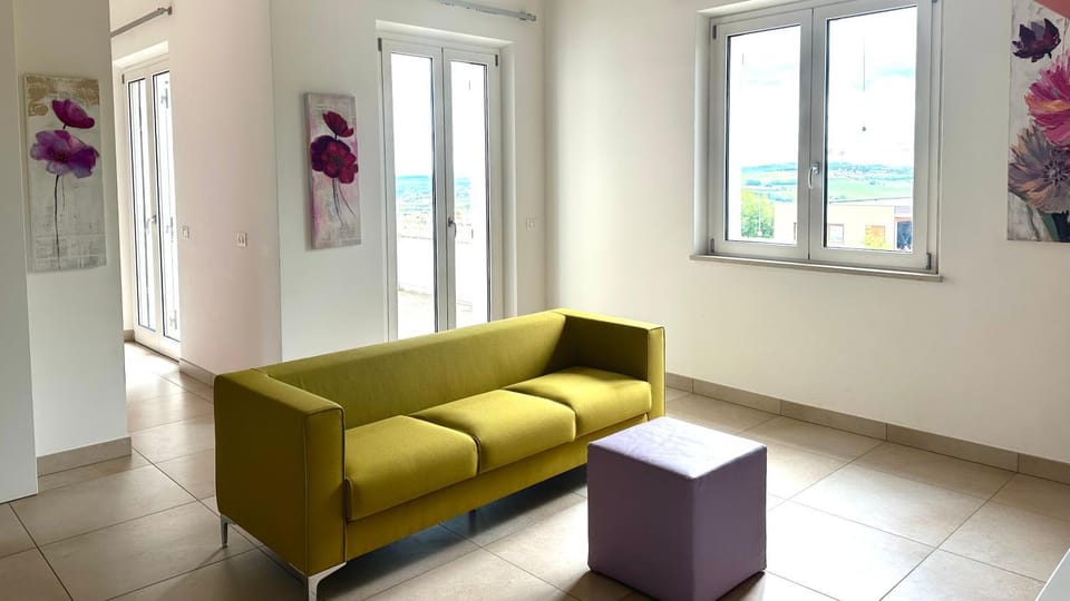 S023 - Sirolo, magnifico trilocale design con terrazzo Apartment in Sirolo