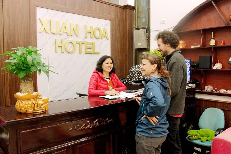 Staff, People, Property logo or sign, Logo/Certificate/Sign, group of guests
