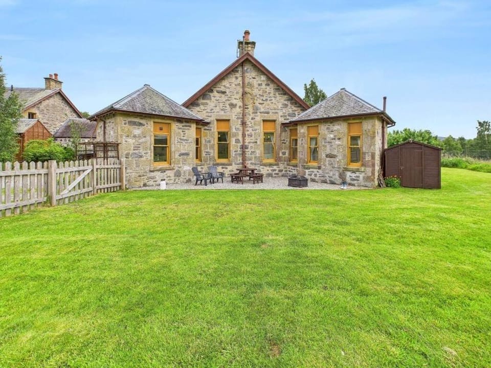 Property building, Garden, Garden view