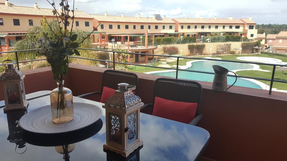 Balcony/Terrace, Swimming pool, Swimming pool