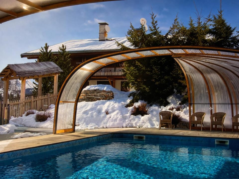 Day, Natural landscape, Winter, Pool view, Swimming pool