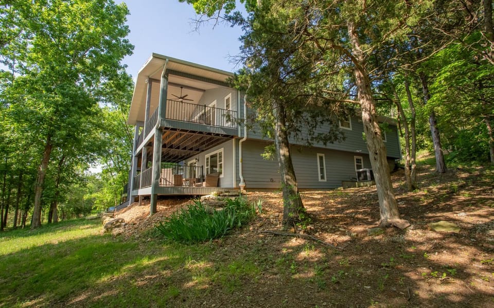 Four-Bedroom Holiday Home House in Ridgedale