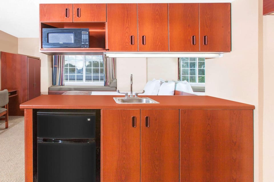 Kitchen or kitchenette, Photo of the whole room, On site
