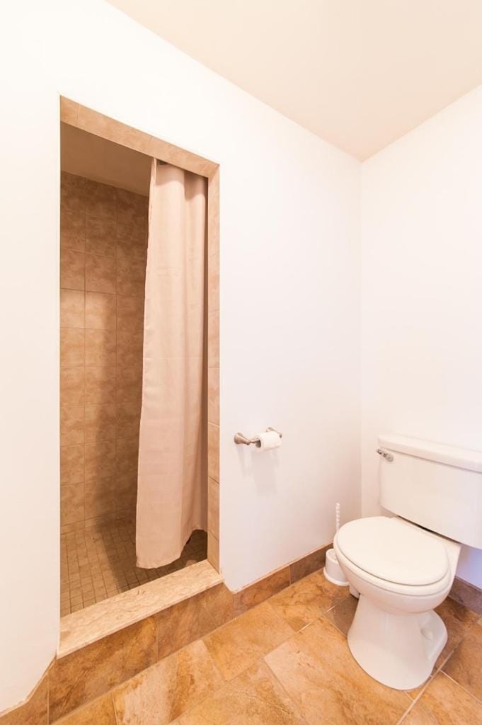 HB Guest Home 4 Bed and Breakfast in Waterloo