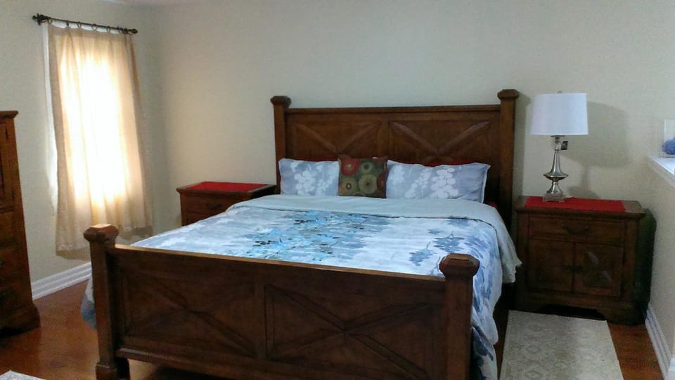 HB Guest Home 4 Bed and Breakfast in Waterloo