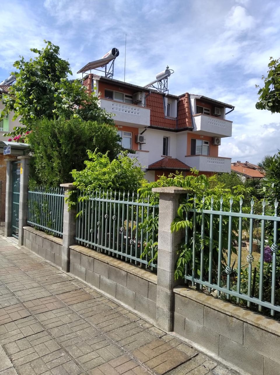 Property building, Canoeing