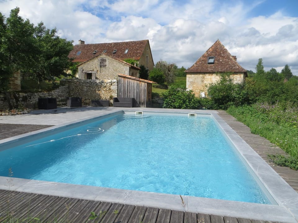 Swimming pool, Swimming pool