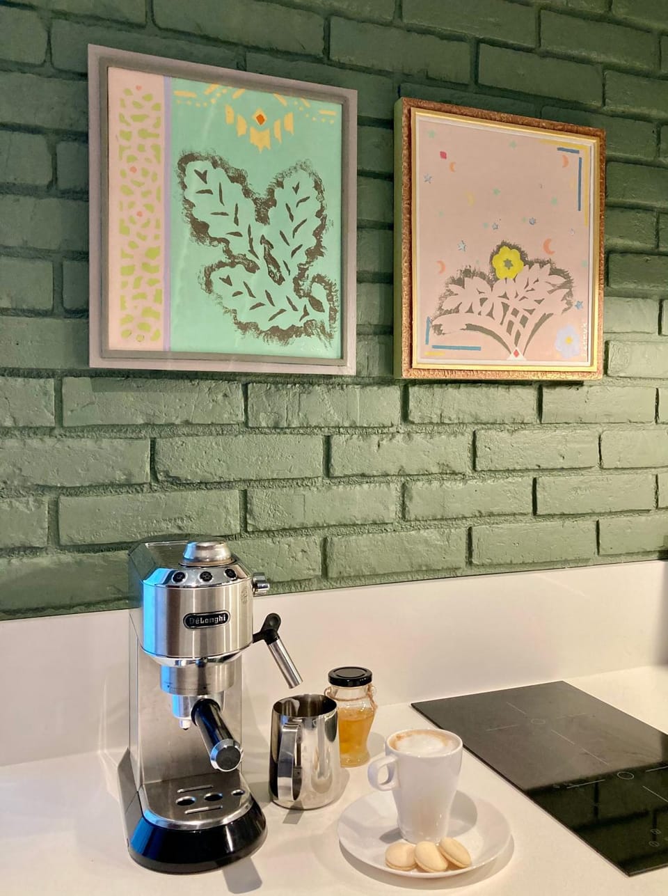 Coffee/tea facilities, Food and drinks, Decorative detail, Food, Drinks