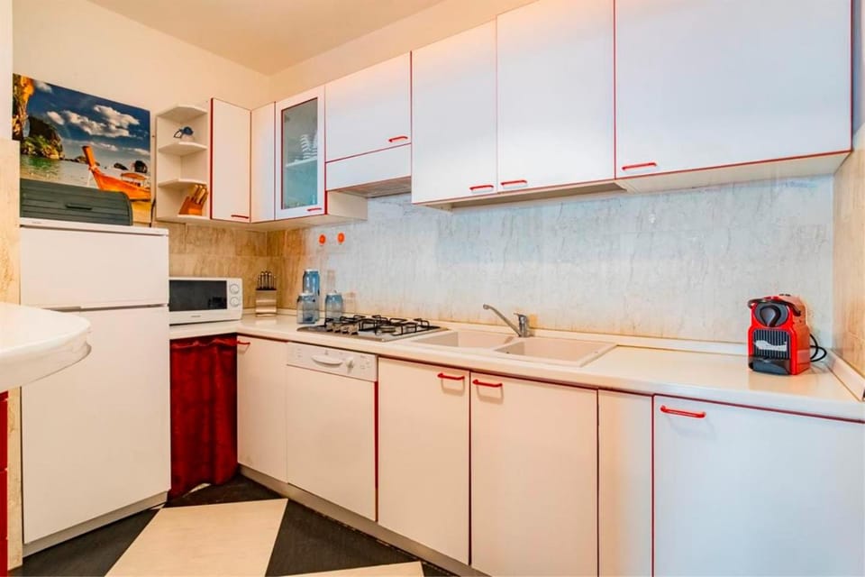 dishwasher, microwave, oven, kitchen