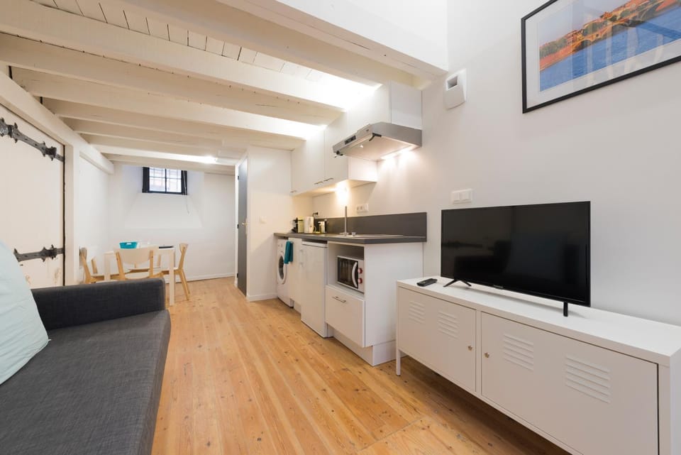 Kitchen or kitchenette, Living room, Dining area