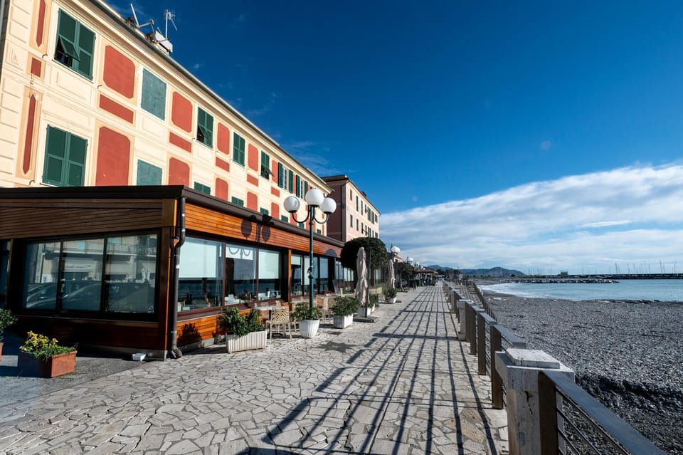 Property building, Neighbourhood, Natural landscape, Beach, Sea view