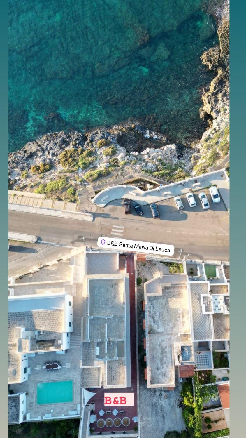 Natural landscape, Bird's eye view, Sea view, Location, Parking