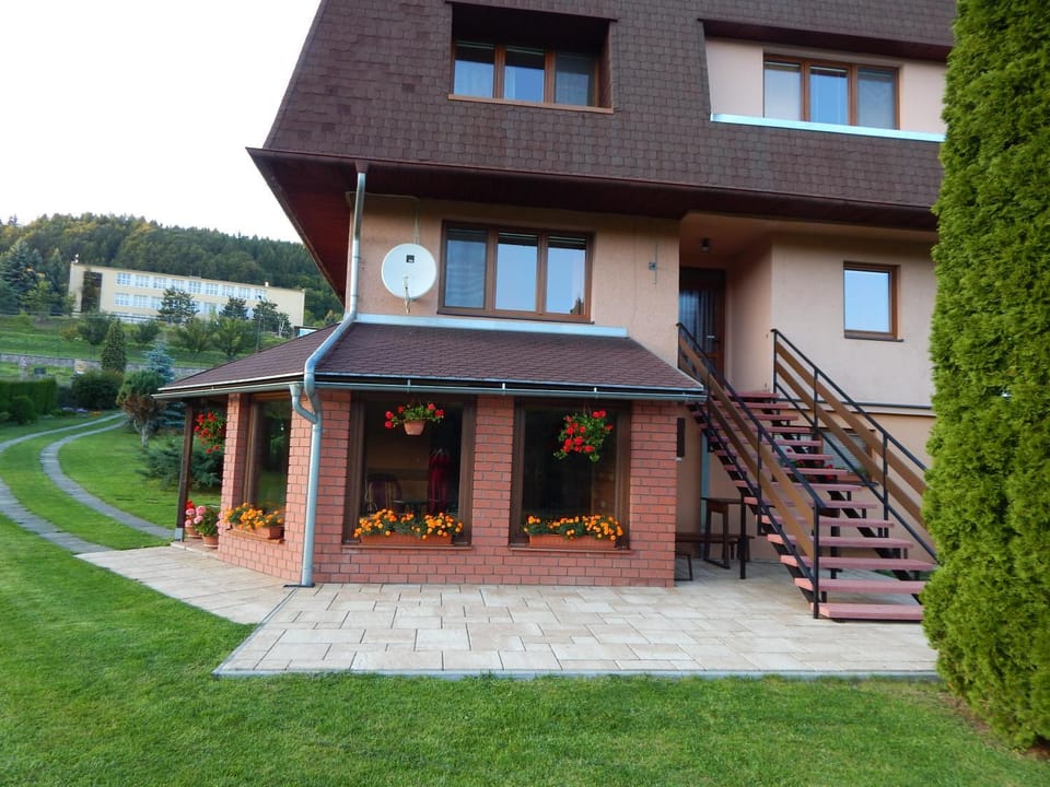Property building, Facade/entrance