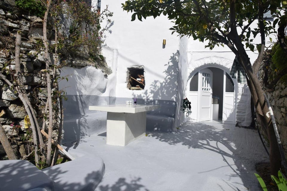 Belle Manas House in Decentralized Administration of the Aegean