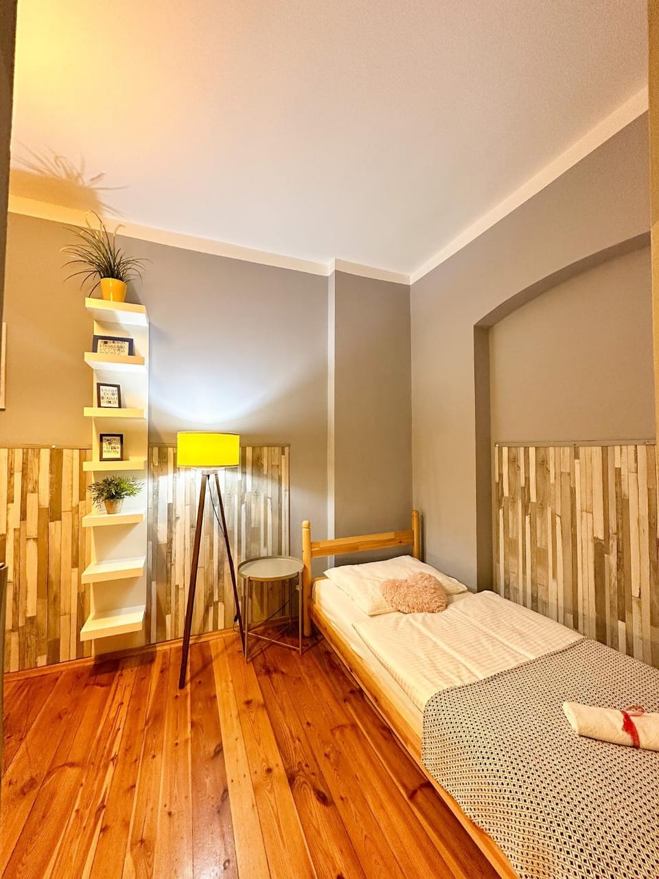 Explorer B&B Old Town Rooms & Apartment #don't be a tourist, be an Explorer! Hostel in Poznan