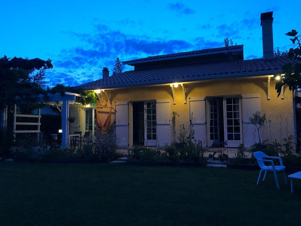 L'eau Bourde Bed and Breakfast in Gradignan