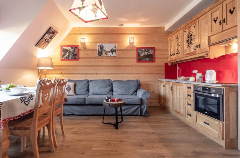 Kitchen or kitchenette, Living room