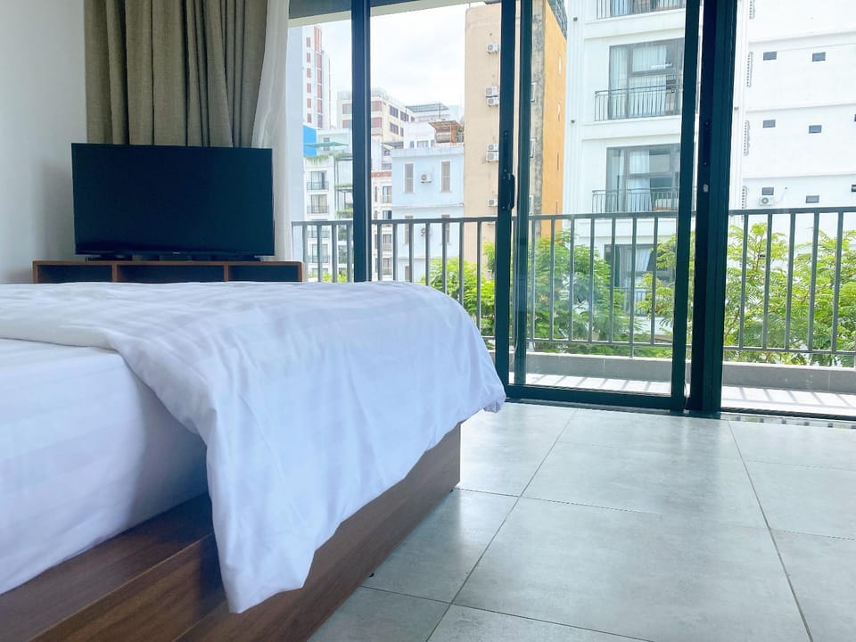 View (from property/room), Photo of the whole room