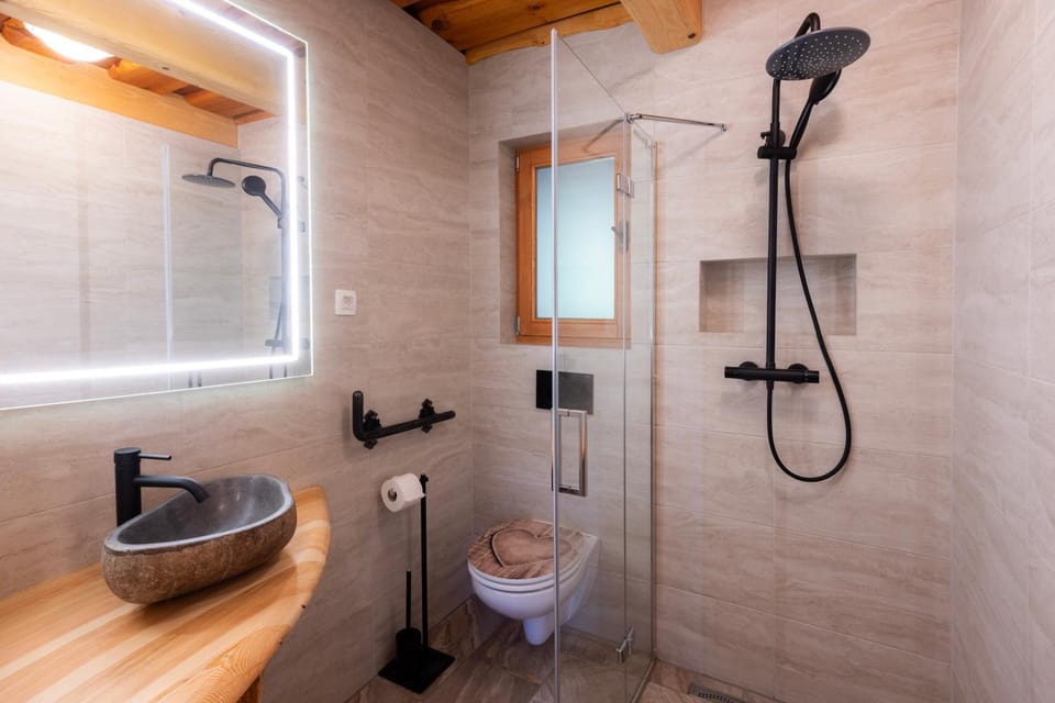 Shower, Toilet, Bathroom