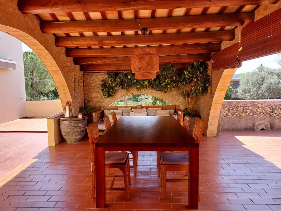 Can Motas House in Baix Empordà