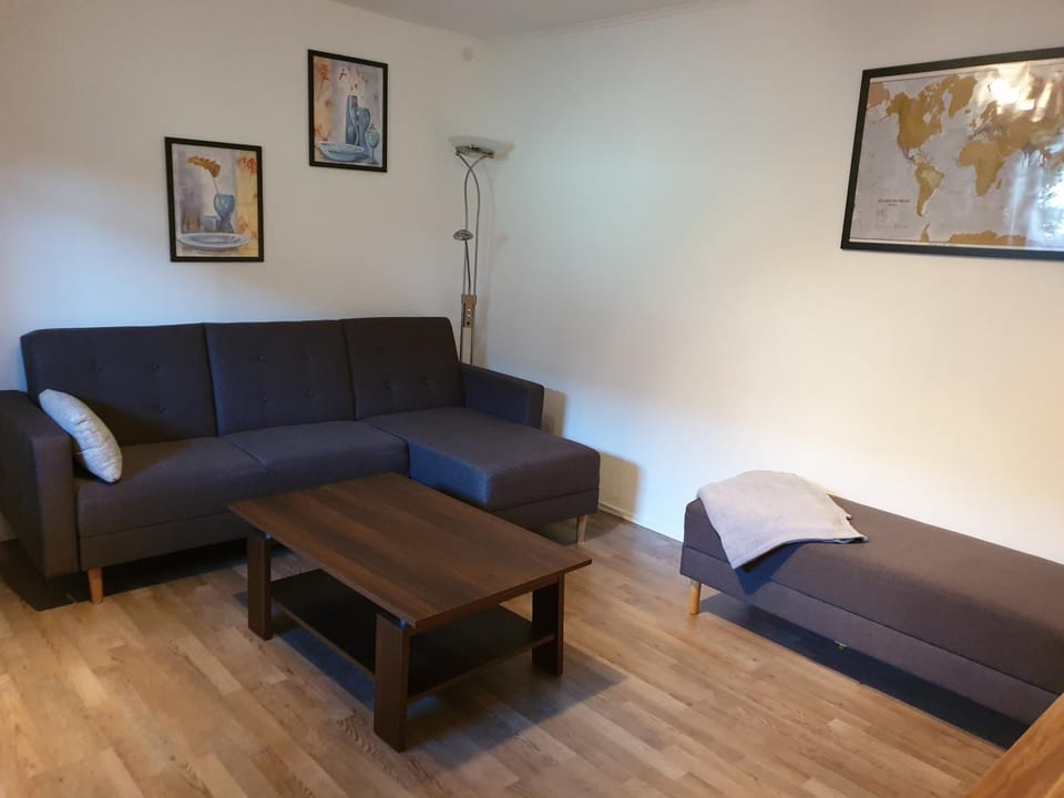 Living room, Decorative detail