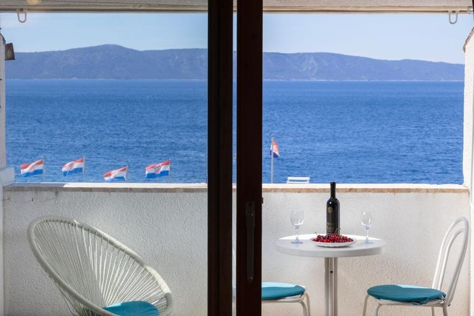 View (from property/room), Balcony/Terrace, Sea view