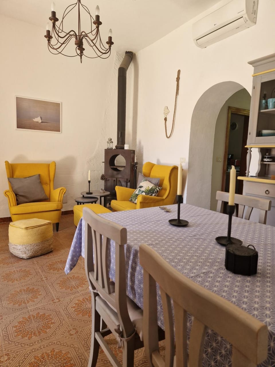 Living room, Dining area