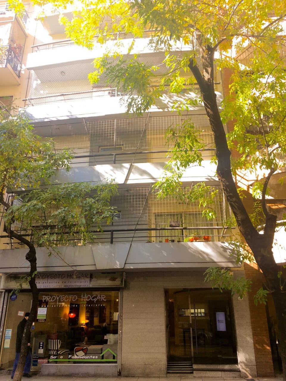 Facade/entrance