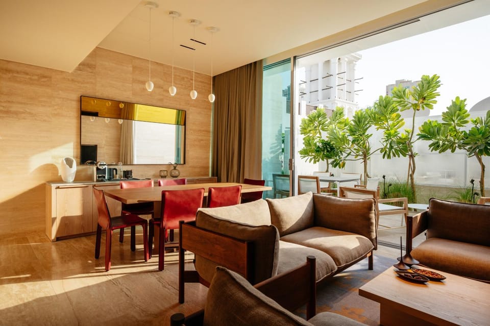 Living room, Seating area, Dining area