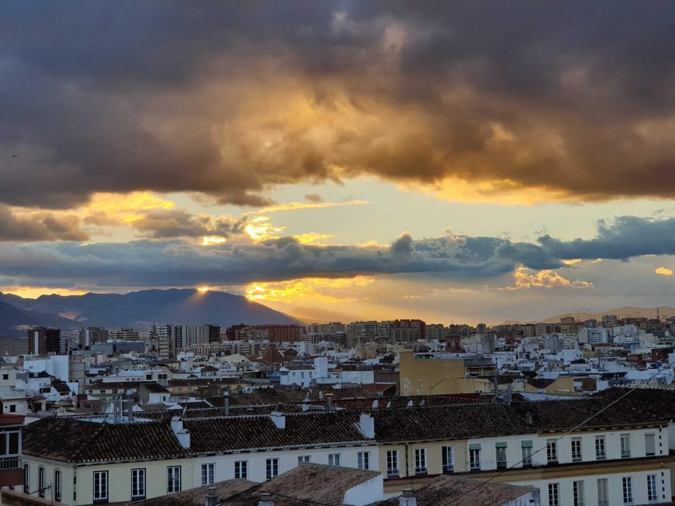 Day, Natural landscape, City view, Mountain view, Sunset