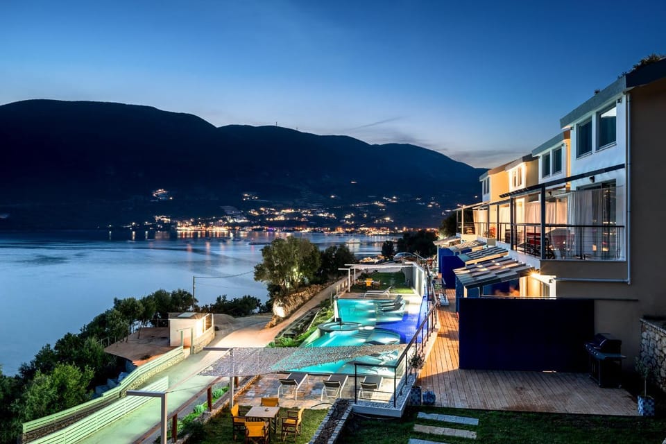 Patio, Bird's eye view, Garden, Balcony/Terrace, City view, Mountain view, Pool view, Sea view, Swimming pool