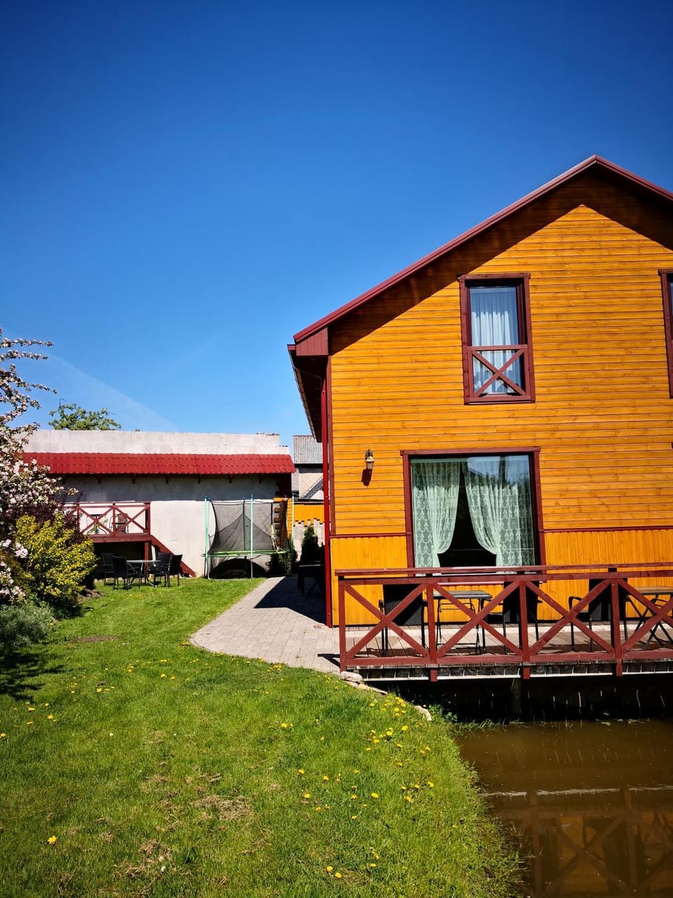 Property building, Patio, Garden