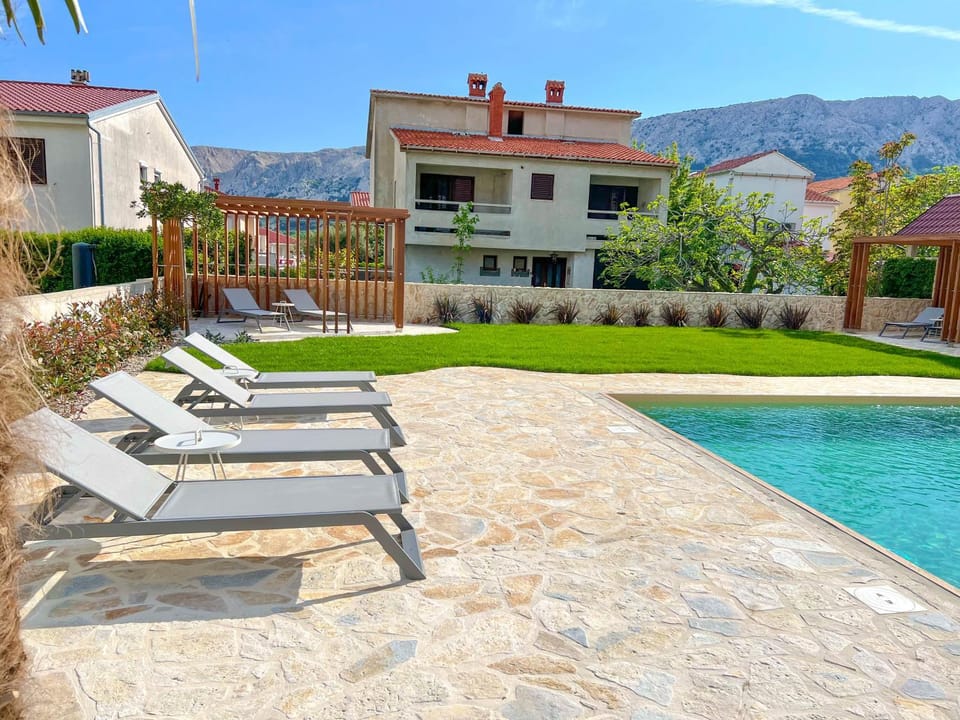 Day, Garden, Garden view, Swimming pool, Swimming pool