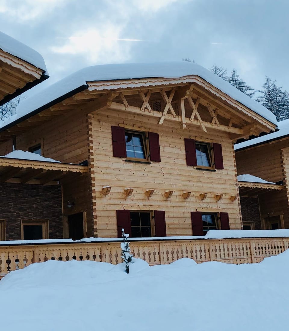 Facade/entrance, Winter, On site