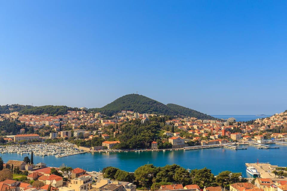 City view, Sea view