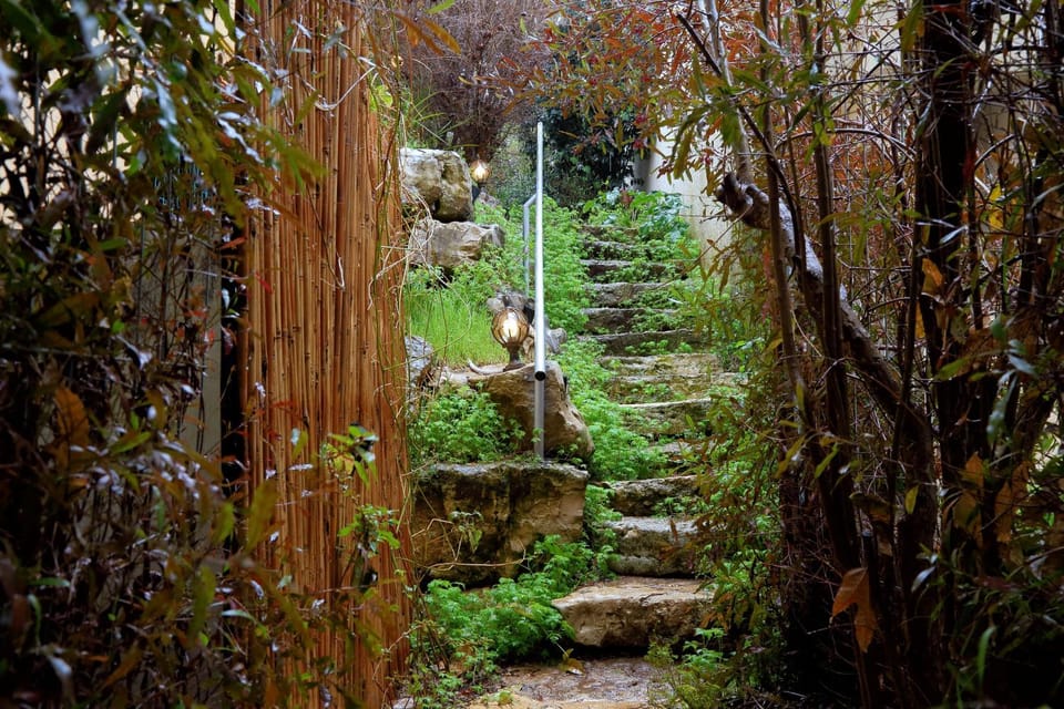 The Rose Trail Nature lodge in North District