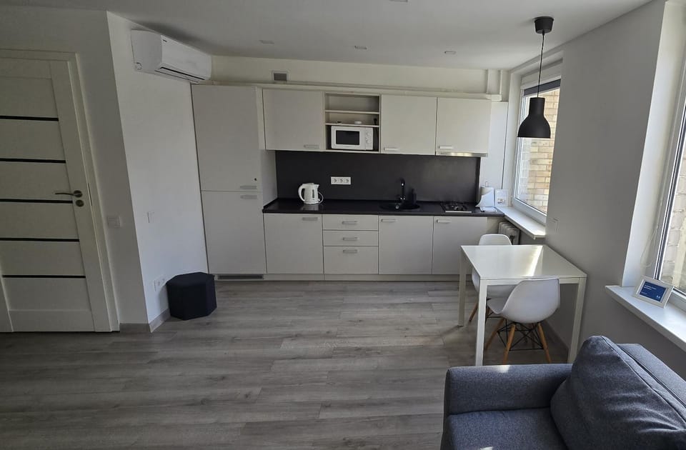 Kitchen or kitchenette, Living room, Dining area