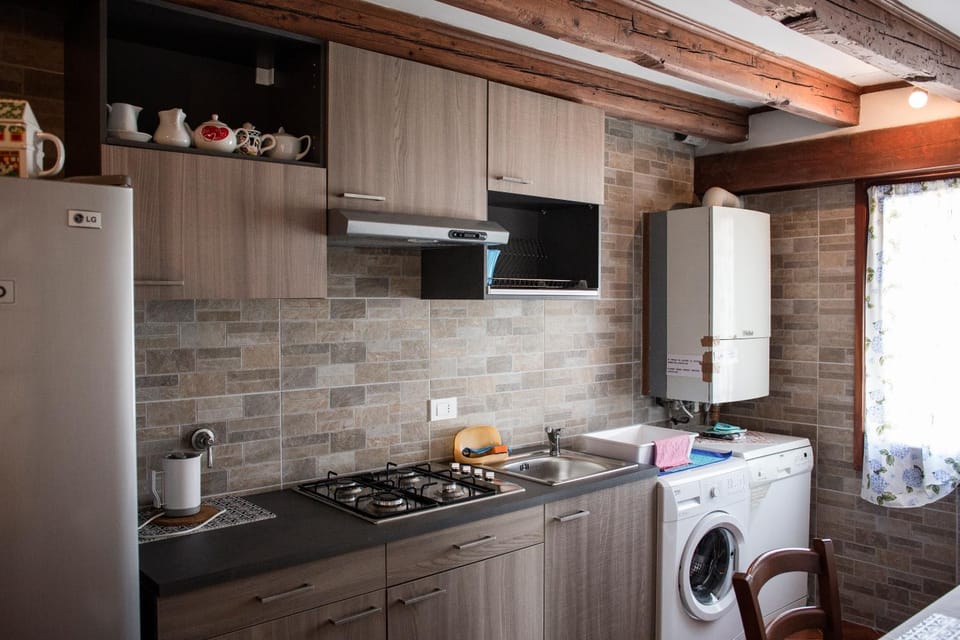 Ca Miracoli Apartment in Venice