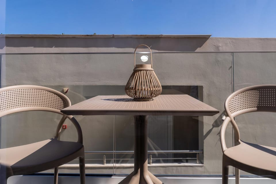 Patio, Day, View (from property/room), Balcony/Terrace, Living room, Seating area