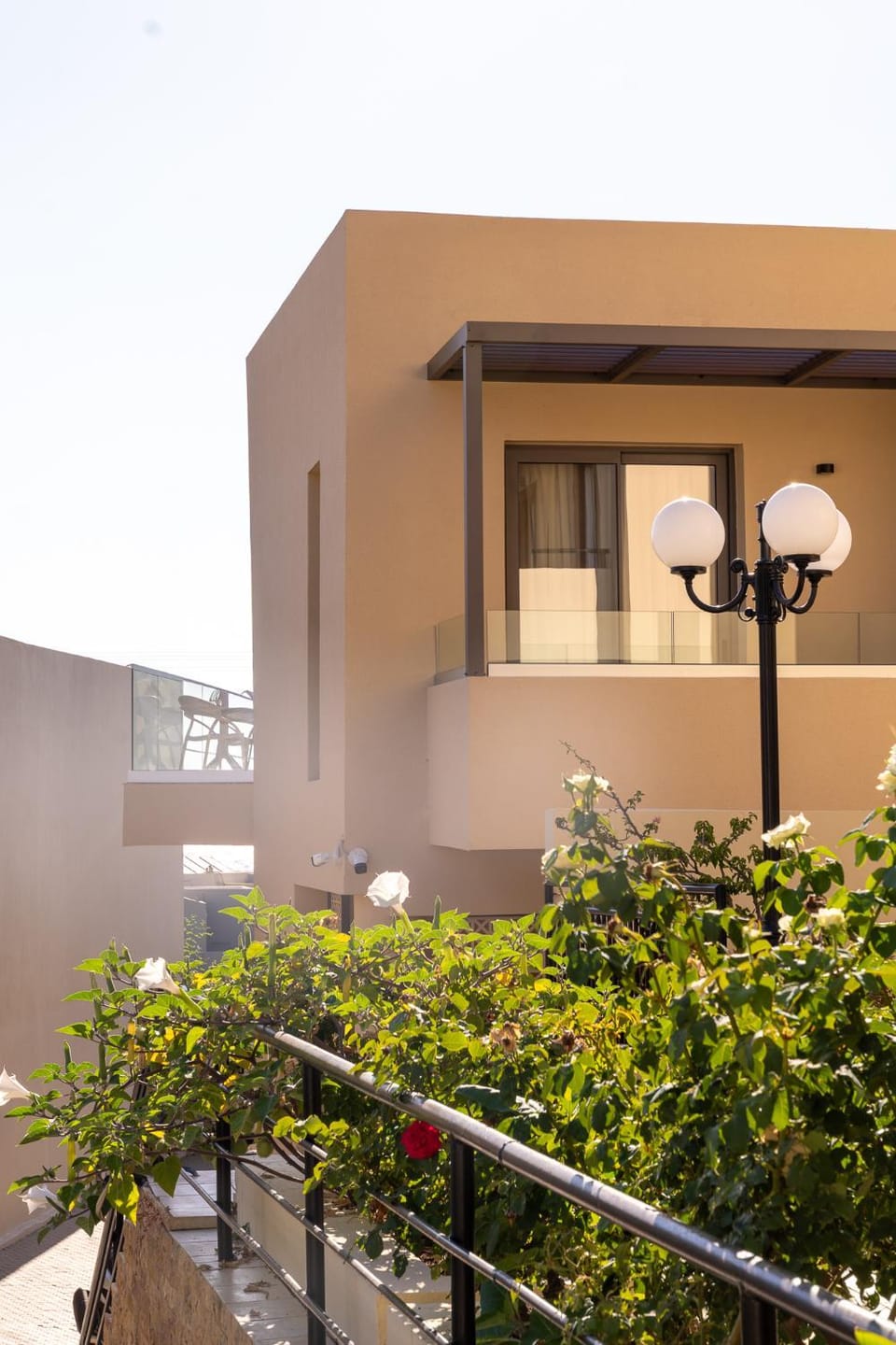Property building, Day, Garden, View (from property/room), Balcony/Terrace, Garden view