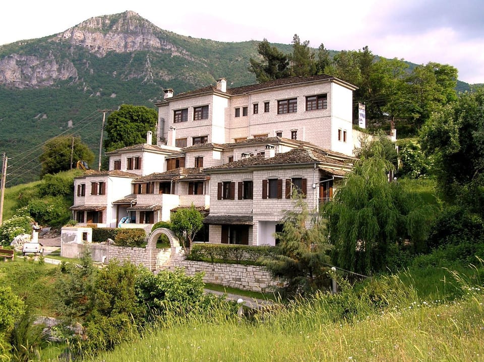 Hotel Taxiarches Hotel in Greece