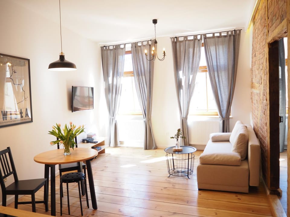 Living room, Photo of the whole room, Seating area