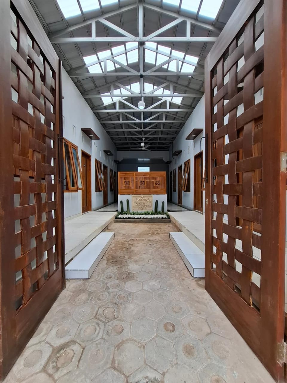 Facade/entrance