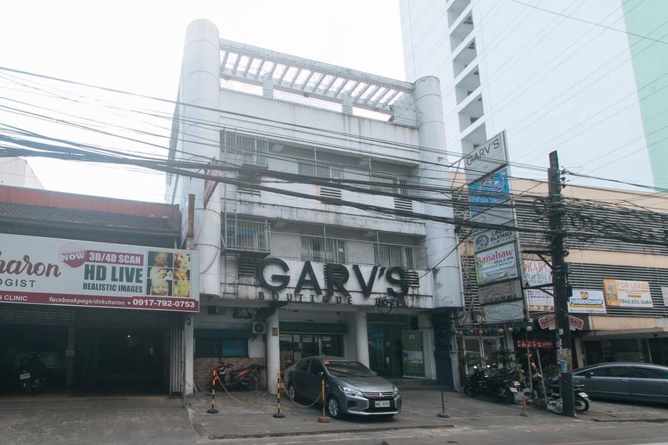 Property building, Neighbourhood