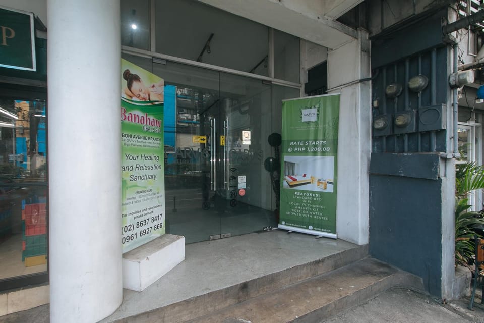 Facade/entrance